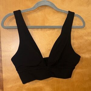 Vuori AllTheFeels™ Triangle Bra